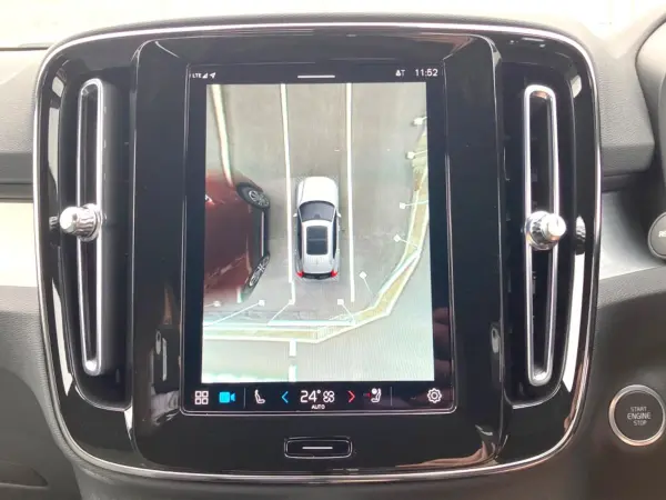 Volvo XC40 Plus Pro B3 Certified Used Car — photo 9