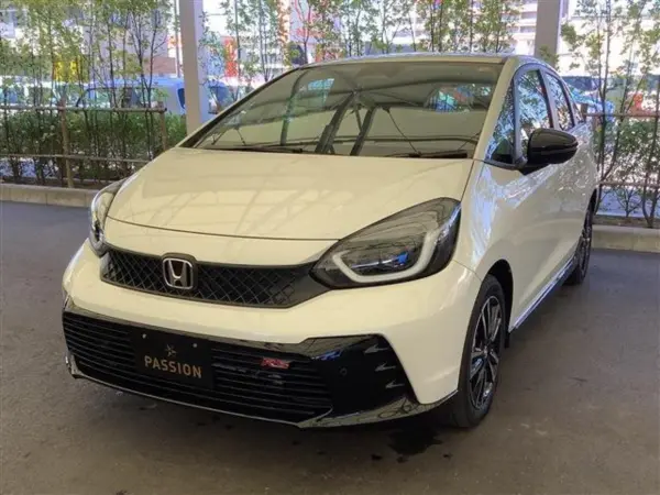 2025 Honda Fit — photo 3