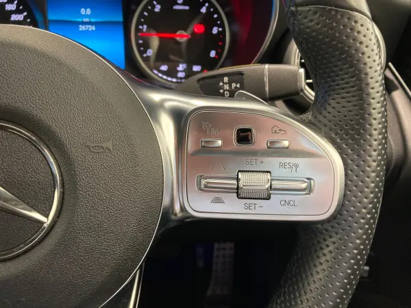 Mercedes-Benz GLC220 d 4Matic AMG Line — photo 8