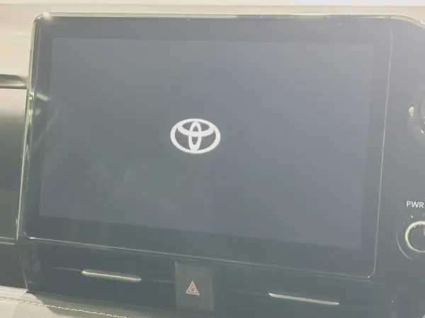 Toyota Noah 1.8 Hybrid S-Z — photo 7