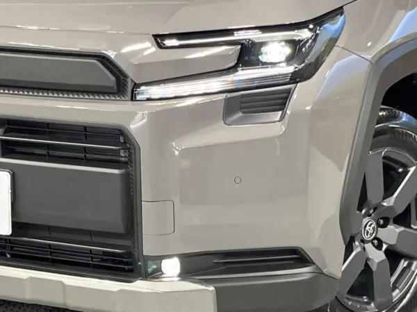 Toyota RAV4 2.5 Adventure E-Four 4WD Panoramic Roof Genuine 12.9-inch Display Surround View Camera Power Rear Gate Power Seat Collision Mitigation Radar Cruise Seat Heater LED Head ETC Genuine 18AW Blind Spot Monitor (Urban Rock) — photo 8