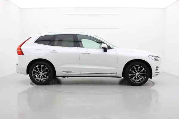 2020 Volvo Xc60 — photo 3
