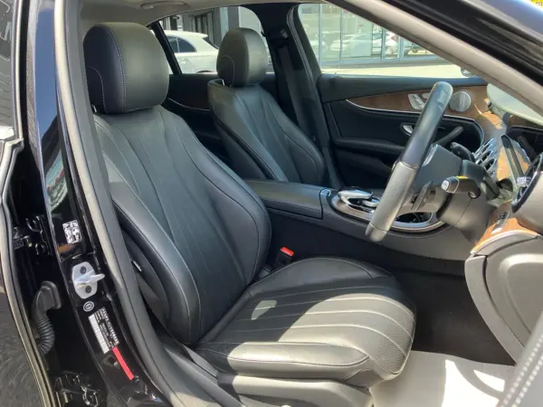 Mercedes-Benz E-Class E450 4MATIC Exclusive 4WD — photo 9
