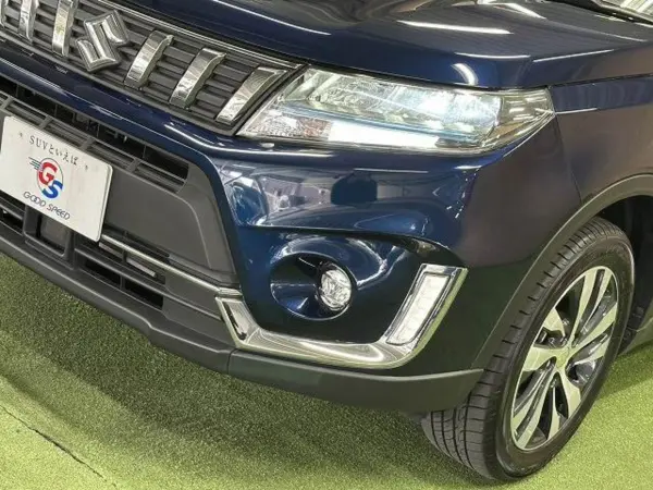 Suzuki Escudo 1.5 4WD with 8-inch Navigation, Two-Tone Roof, Seat Heater, Collision Mitigation Braking, Misacceleration Mitigation, Lane Departure Warning, Blind Spot Monitor, Radar Cruise Control, LED Headlights, Auto Air Conditioning, ETC, Backup Camera (Sphere Blue P Gray Two-Tone Roof) — photo 9