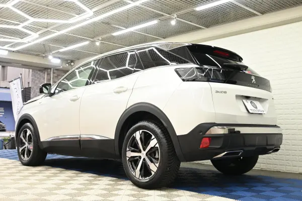 2025 Peugeot 3008 — photo 3