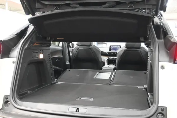 Peugeot 3008 GT Executive Edition 120 Limited Late Model P-STA ACC Black Leather Panoramic Sunroof Genuine Touch Screen CarPlay BT Audio & TEL 360 Vision Genuine 18-inch AW LED Lights 2-Year Warranty (Pearl White) — photo 9