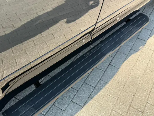 2025 Landrover Defender — photo 3