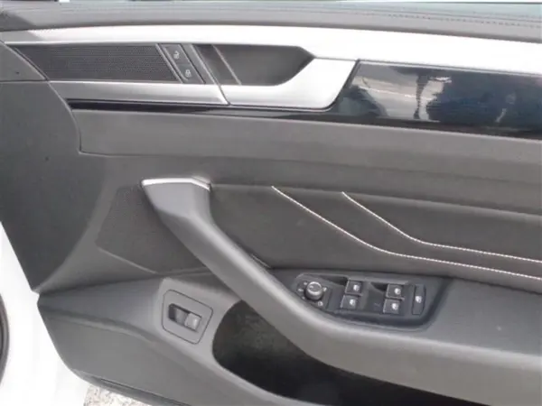 Volkswagen Arteon TSI 4Motion R-Line Advance 4WD Front Assist Side Assist Lane Assist Adaptive Cruise Genuine Navi Full-Seg TV All-Around Camera Park Assist Black Leather Seats Power Seats Seat Heaters DSRC Front/Rear Dashcam Head-Up Display D (Pearl) — photo 7