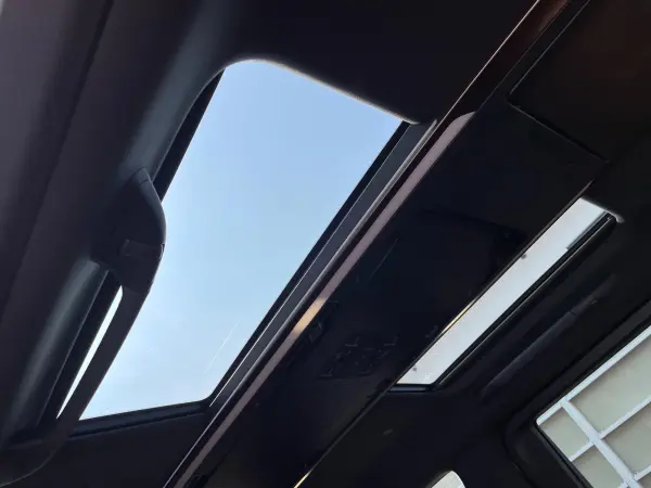 2024 Toyota Alphard — photo 3