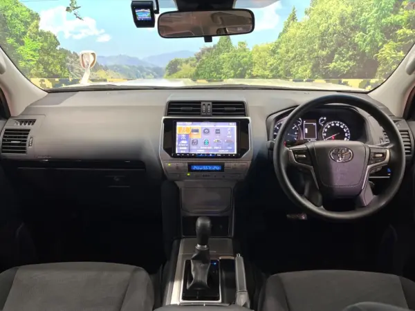 2021 Toyota Landcruiser Prado — photo 2