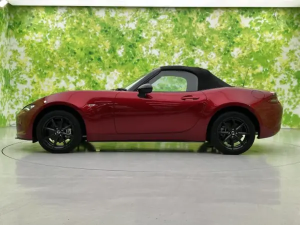 2024 Mazda Roadster — photo 2
