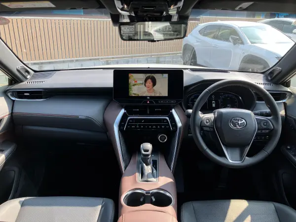 2024 Toyota Harrier — photo 3