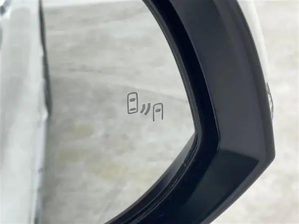 Toyota Alphard Hybrid 2.5 Executive Lounge S E-Four 4WD Non-Smoking Genuine 10-inch Navi SR Rear Seat Monitor JBL 360° Black Leather Both Side Power Heated/Cooled Seats Power Ottoman Digital Mirror Collision Mitigation Adaptive Cruise Control ETC2.0 100V Power Outlet CD DVD Power Trunk (White Pearl Crystal Shine) — photo 9