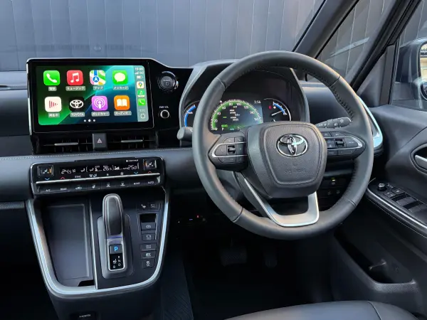 Toyota Noah 1.8 Hybrid S-Z Toyota Team Mate Advanced Park Comfort Convenience Package Hi Seat Heater 10.5-inch Connected Navigation Apple CarPlay HDMI Input Terminal CD/DVD Deck Full-Seg TV ETC 2.0 Power Back Door Triple-LED Headlights (Attitude Black Mica) — photo 8