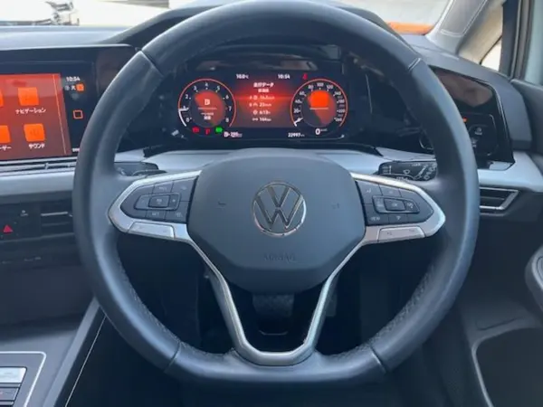 Volkswagen Golf eTSI Active One Owner IQ Light Back Camera ETC Collision Mitigation Brake ACC Rear Blind Spot Detection Digital Meter Non-Smoking (White) — photo 8