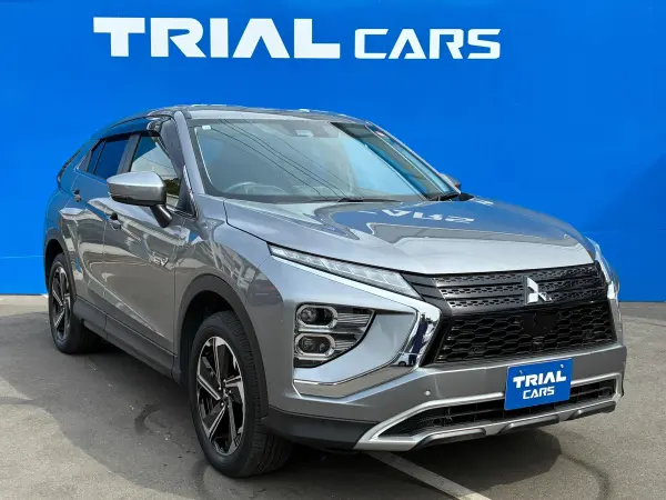 Mitsubishi Eclipse Cross PHEV 2.4 G 4WD with Aftermarket 8-inch Navigation, Full-Seg, Bluetooth, DVD Playback, Backup Monitor, Collision Mitigation Braking, Power Seats, Heated Steering Wheel, ETC, Heated Seats, Head-Up Display, Cruise Control, LED Headlights (Titanium Gray Metallic) — photo 9