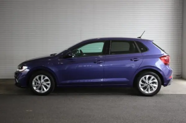 2024 Volkswagen Polo — photo 2