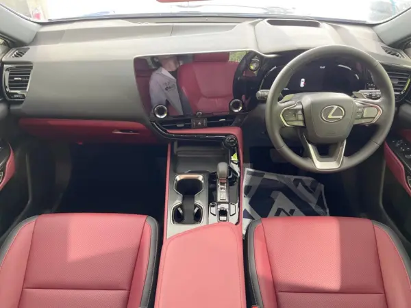 2024 Lexus Nx — photo 2