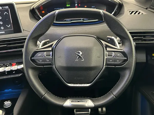 Peugeot 5008 GT Line BlueHDi Diesel Turbo Panoramic Sunroof (White) — photo 8