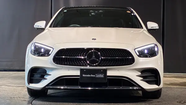 Mercedes-Benz E-Class E220d Sport (with ISG) Diesel Turbo MP202302 Diamond White AMG Line Burmester Surround Apple CarPlay Air Balance Package 20-inch AW Panoramic Sliding Roof — photo 8