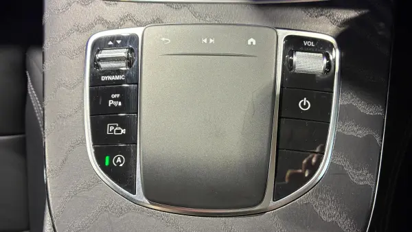 Mercedes-Benz E-Class E220d Sport (with ISG) Diesel Turbo MP202302 Diamond White AMG Line Burmester Surround Apple CarPlay Air Balance Package 20-inch AW Panoramic Sliding Roof — photo 7