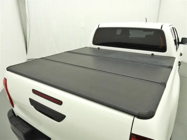 2023 Toyota Hilux — photo 3