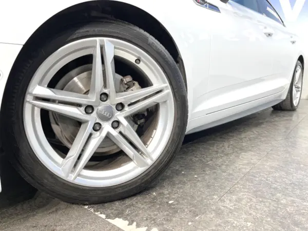 Audi A5 Sportback 40 TFSI Sport S Line Package — photo 9