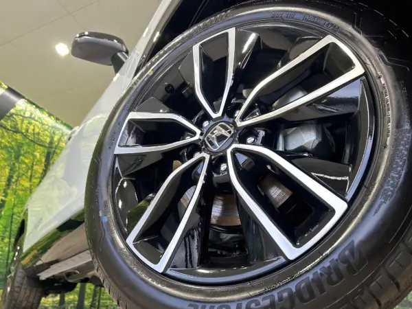 Honda Vezel 1.5 e:HEV Z Play Package — photo 8