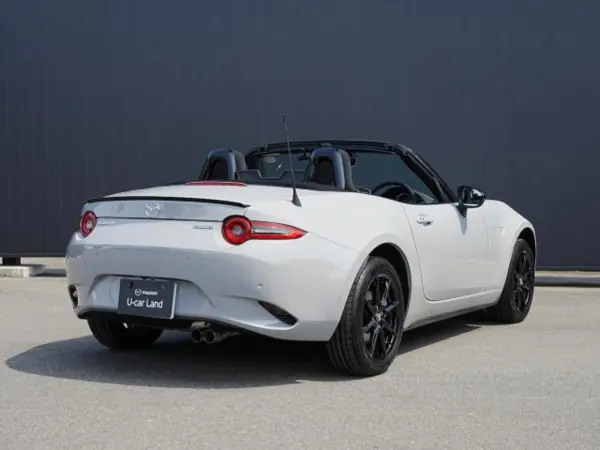 2024 Mazda Roadster — photo 2