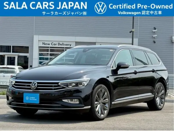 Volkswagen Passat Variant TSI Elegance Advance IQ Light Leather Seats Travel Assist ACC Lane Assist Clearance Sonar Blind Spot Seat Heaters & Ventilation Power Rear Gate Surround View Camera App-Connect ETC Non-Smoking Certified Warranty (Deep Black Pearl Effect) — thumbnail 1