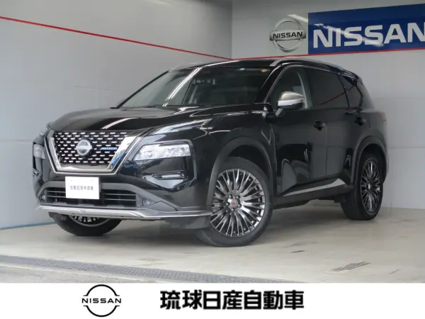 Nissan X-Trail 1.5 AUTECH Advanced Package e-4ORCE 4WD Panoramic Glass Roof BOSE Sound (Diamond Black Pearl)