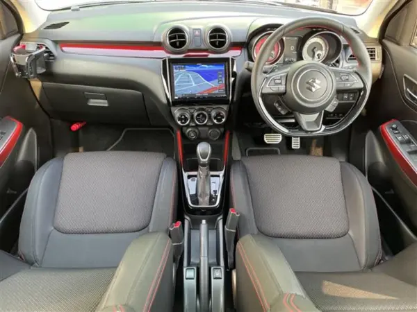 2024 Suzuki Swift — photo 2