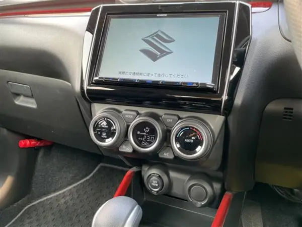 2024 Suzuki Swift — photo 3