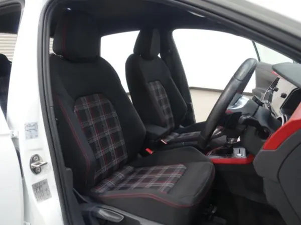 2019 Volkswagen Polo — photo 8 | Tuminion Kenya