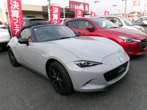 Mazda Roadster S Special Package Aluminum Navigation TV Backup Camera (Aero Gray Metallic Black) — photo 8