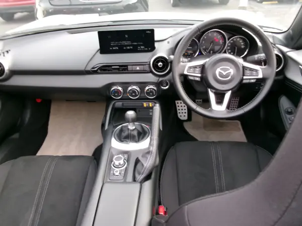 2024 Mazda Roadster — photo 2