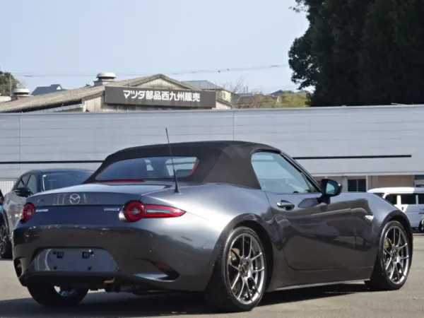 2024 Mazda Roadster — photo 2