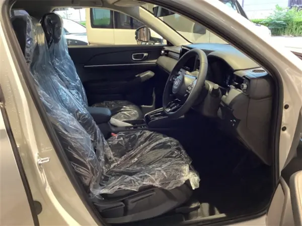2025 Honda Vezel — photo 9 | Tuminion Kenya