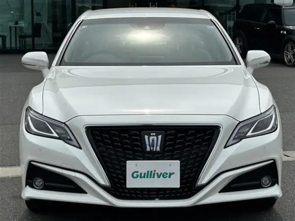 Toyota Crown Hybrid 2.5 S C Package — photo 8