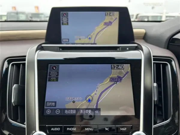 2019 Toyota Crown — photo 3