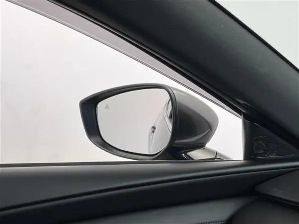 Mazda MAZDA3 Fastback 1.8 XD Proactive Touring Selection Diesel Turbo — photo 8