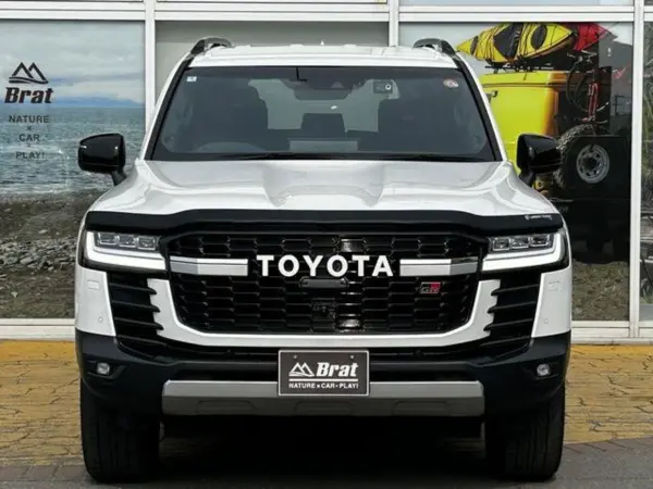 Toyota Land Cruiser 300 3.3 GR Sport Diesel Turbo 4WD — thumbnail 1