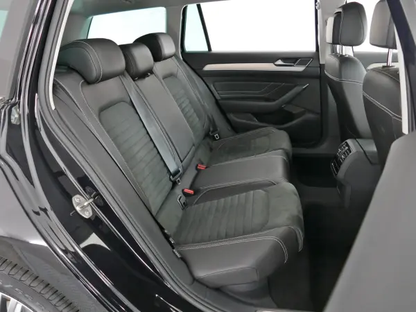 Volkswagen Passat Variant TSI Elegance — photo 9