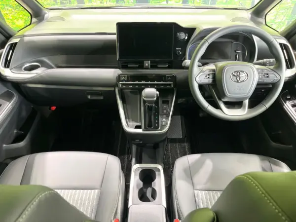 2025 Toyota Noah — photo 2 | Tuminion Kenya