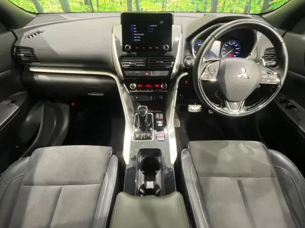 2020 Mitsubishi Eclipse Cross — photo 2