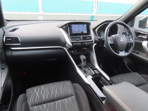 2020 Mitsubishi Eclipse Cross — photo 3