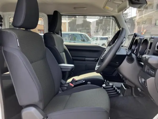 Suzuki Jimny Sierra 1.5 JC 4WD — photo 7