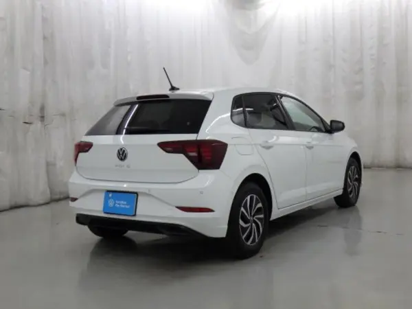 Volkswagen Polo TSI Active — photo 8