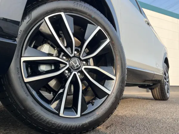 Honda Vezel 1.5 e:HEV Z Play Package — photo 9