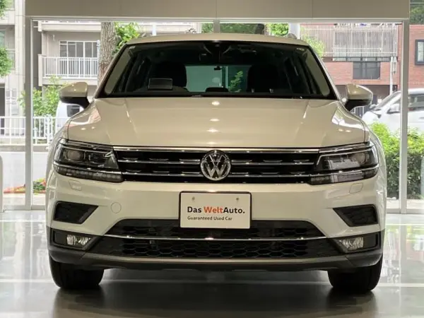 2020 Volkswagen Tiguan — photo 2